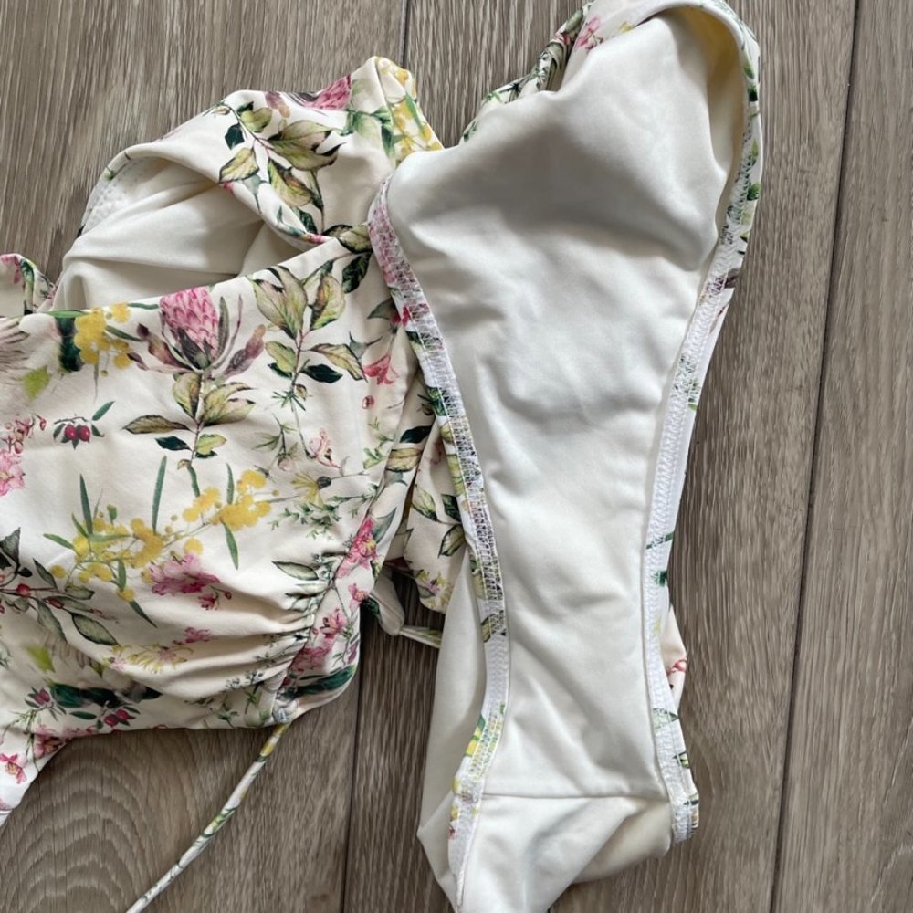 CIKADA | White One Piece Floral Bathing Suit - Picture 13 of 13